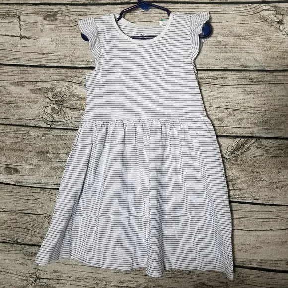 white christmas dresses H&M Patchwork Puff Sleeve Dress 4-5Y Second Hand | €10 main image 1